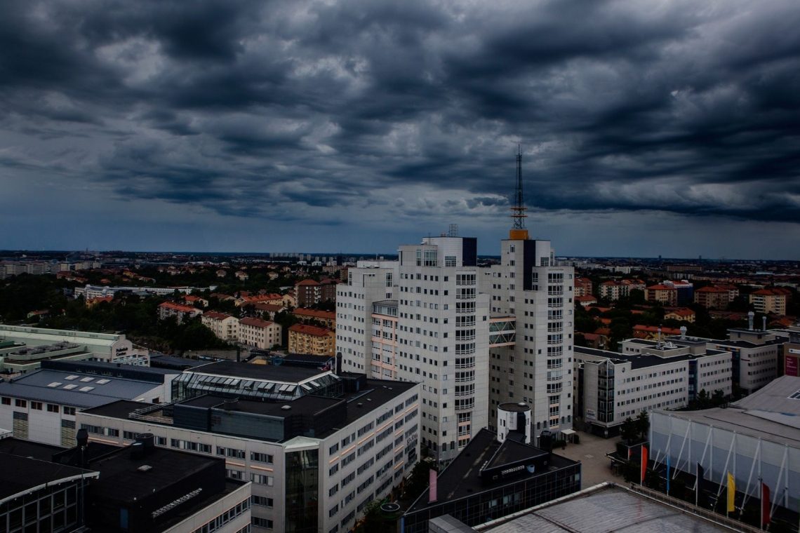 Ericsson v četrtletju z nižjimi prihodki in višjim dobičkom
