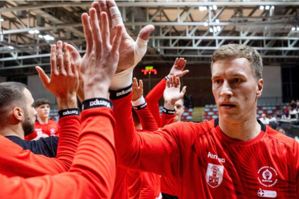 Slovan pred gostovanjem v Kopru s trdno obrambo in visokimi ambicijami