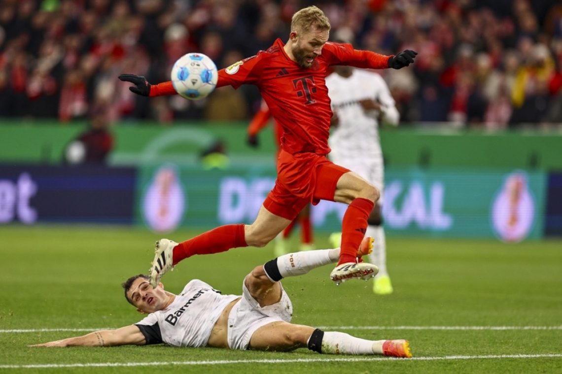 Bayer v pokalu izločil Bayern, prvi rdeči karton Neuerja v karieri