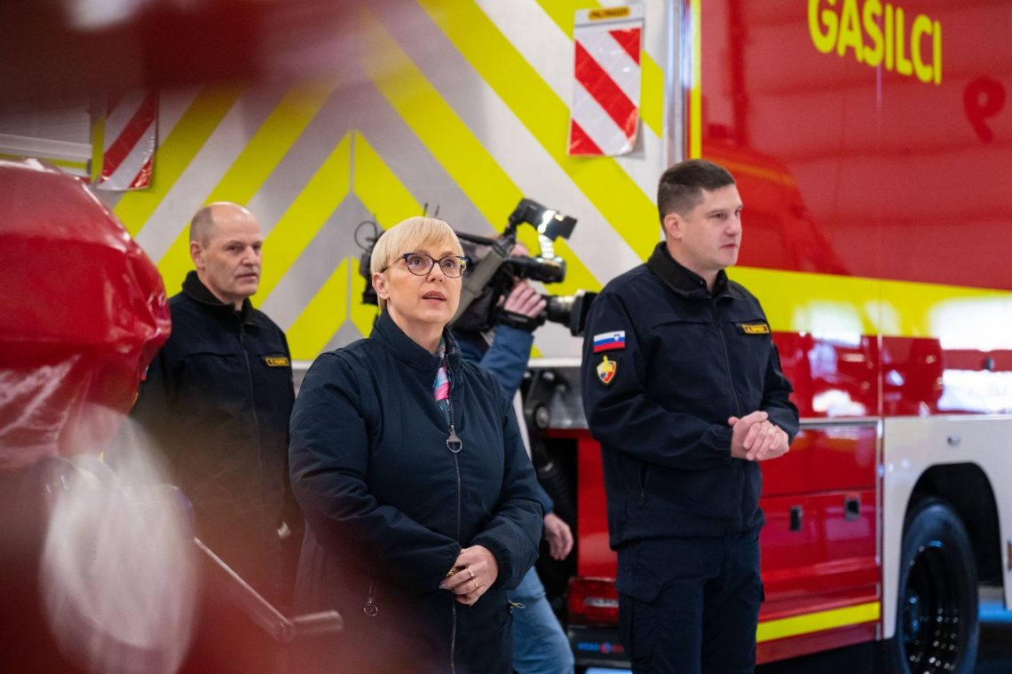 Pirc Musar ob obisku dežurnih služb izpostavila njihovo nepogrešljivost