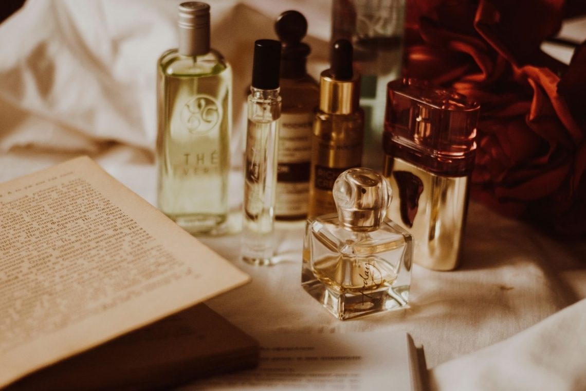 Kako prepoznati originalni parfum in se izogniti ponaredkom?