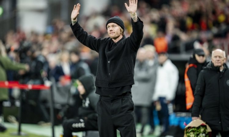 Simon Kjaer končal kariero