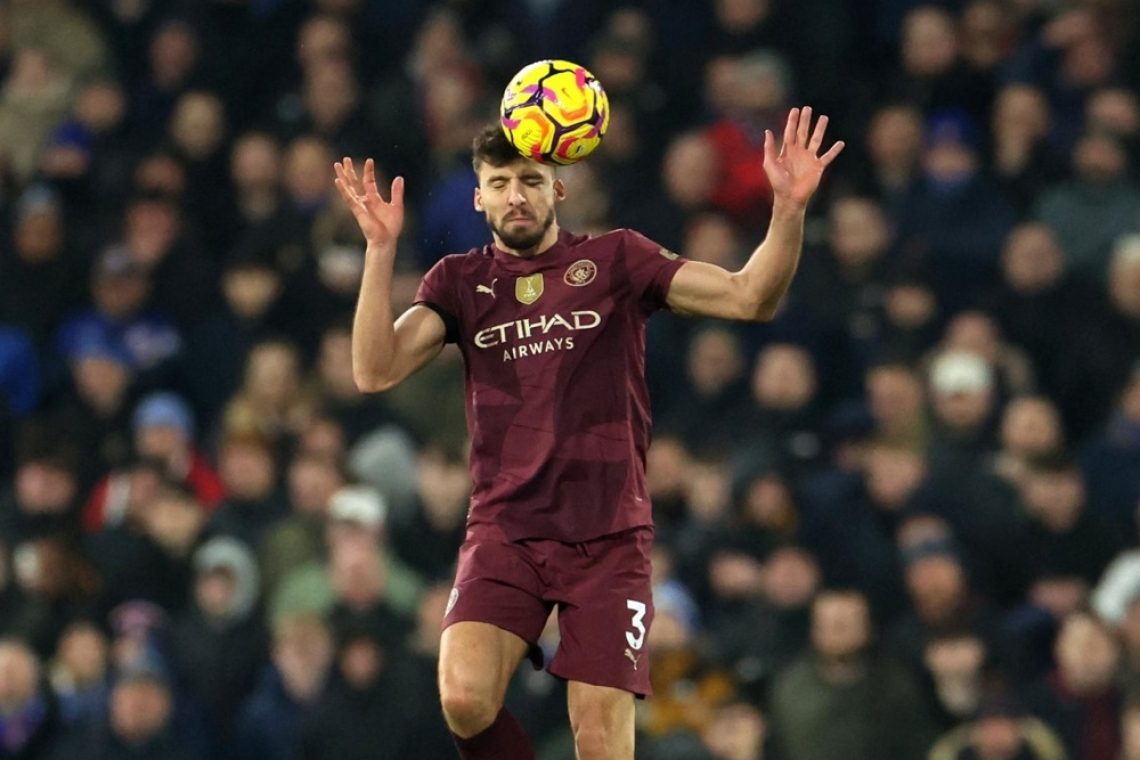 City že spominja na stare čase, United še ne