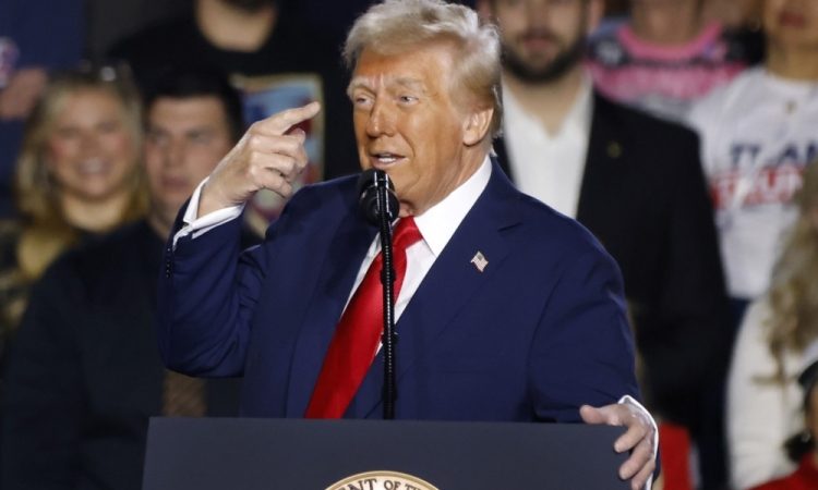 Trump predlaga premestitev prebivalcev Gaze v Egipt in Jordanijo 