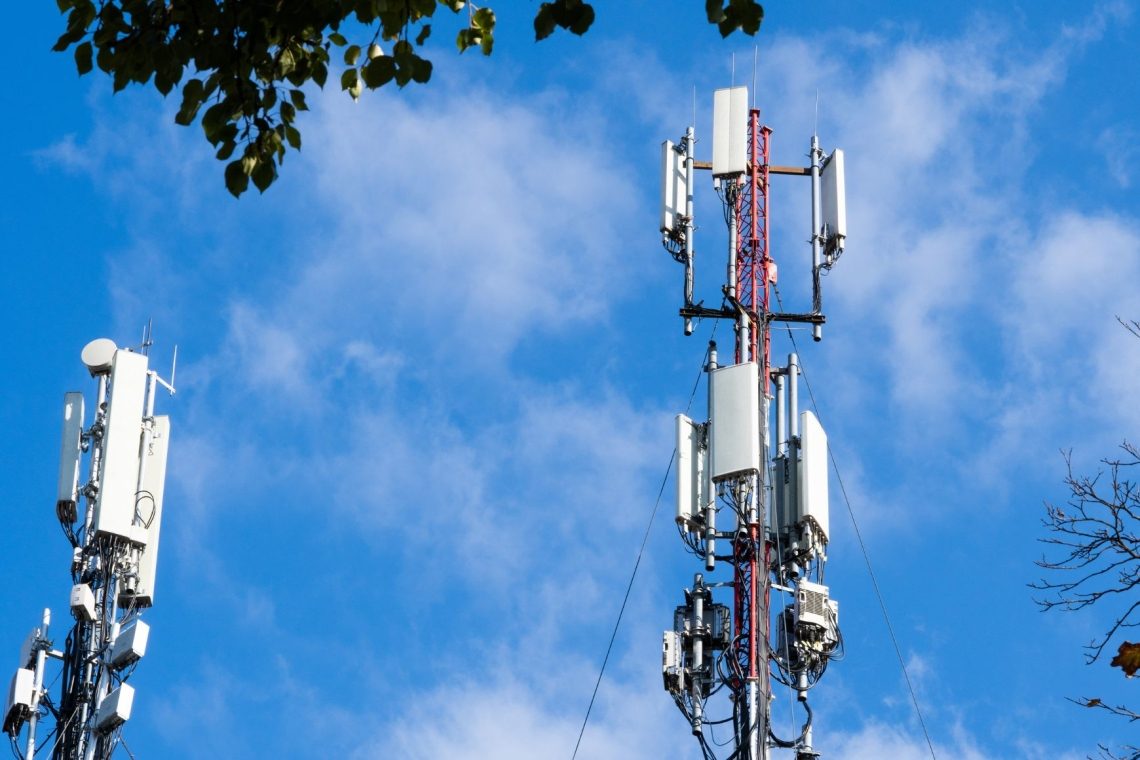Prvo komercialno zasebno omrežje 5G v Sloveniji vzpostavljeno v industriji