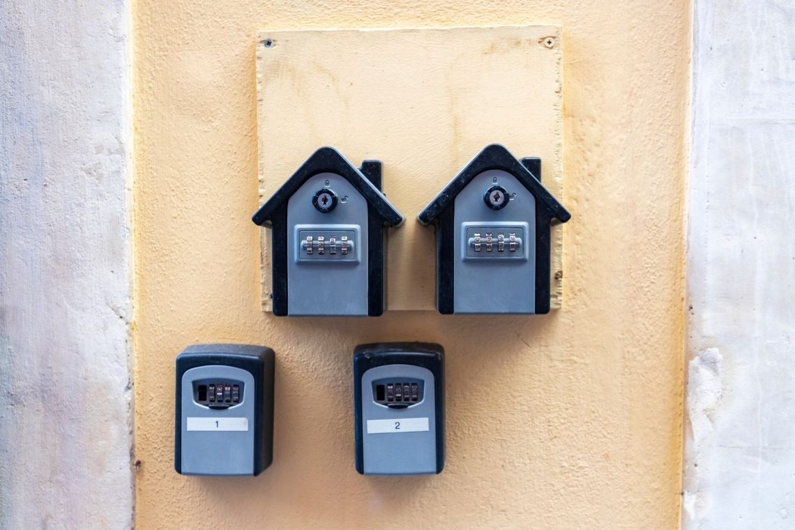 V Firencah prepovedali škatlice za ključe apartmajev