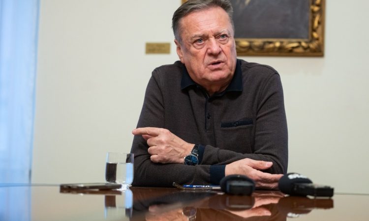 Janković v javnem odzivu na proteste ponovil stališča
