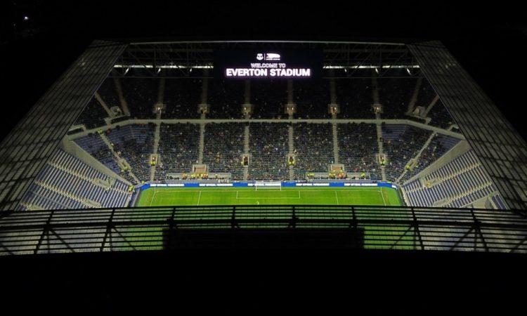Na testni tekmi novega stadiona Evertona kar 10.000 gledalcev