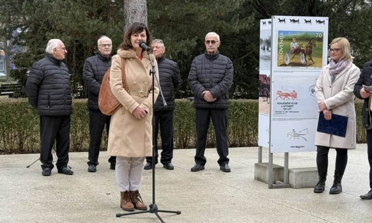 V Murski Soboti razstava ob 150-letnici kasaških dirk