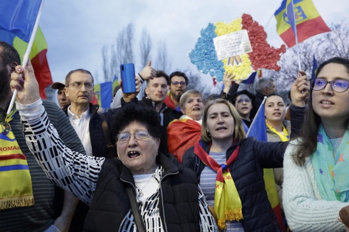 Romunska skrajna desnica z dvema kandidatoma za predsedniške volitve