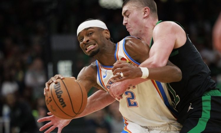 Oklahomi v ligi NBA derbi proti Bostonu