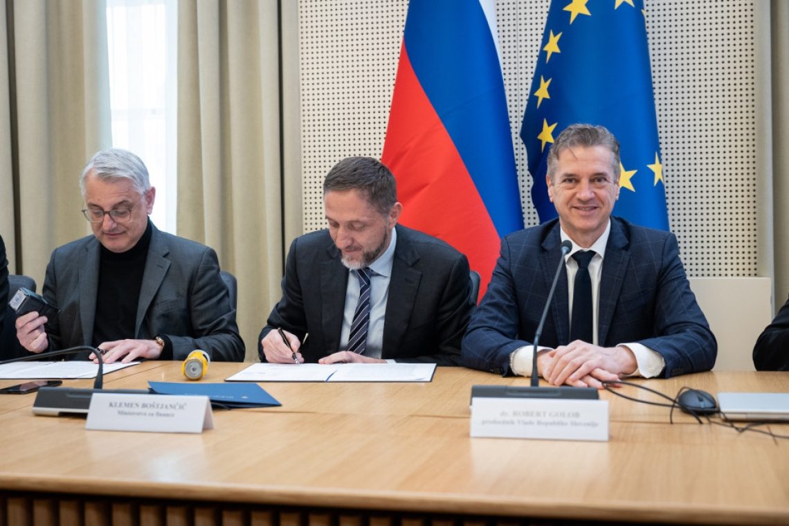 Premier Golob: Podpis dogovora o pokojninski reformi je zmaga dialoga