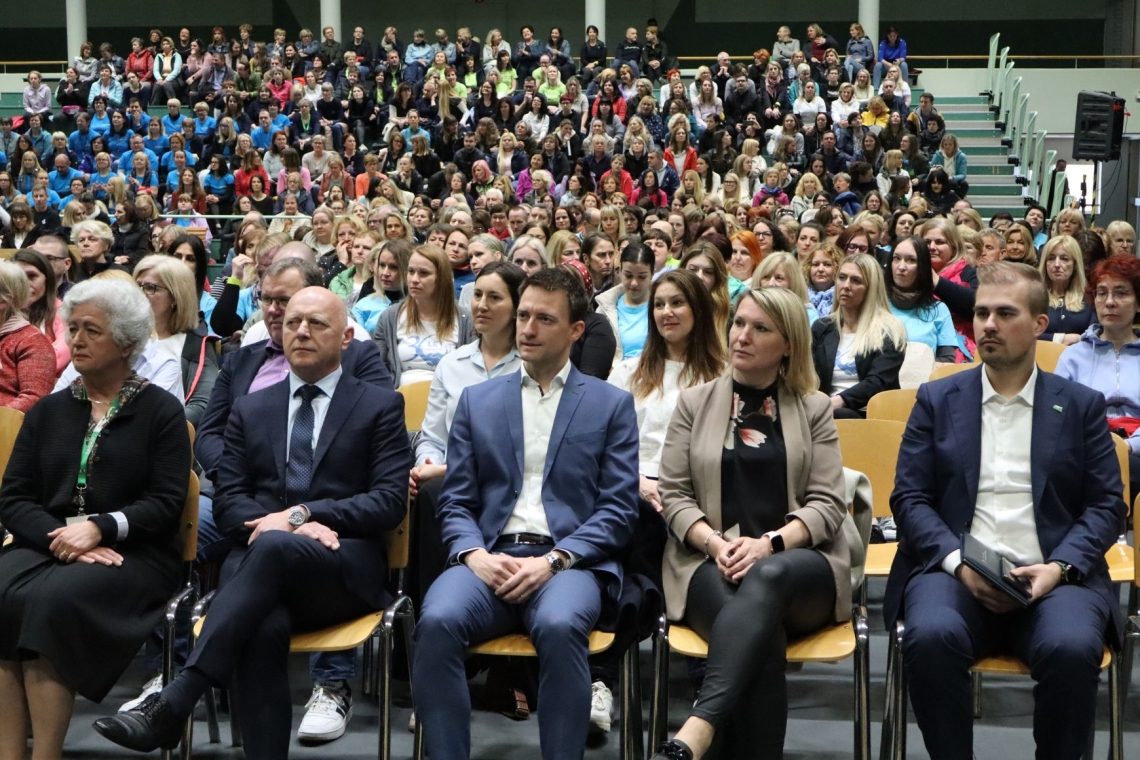 V Sloveniji obeležujemo trideset let delovanja upravnih enot