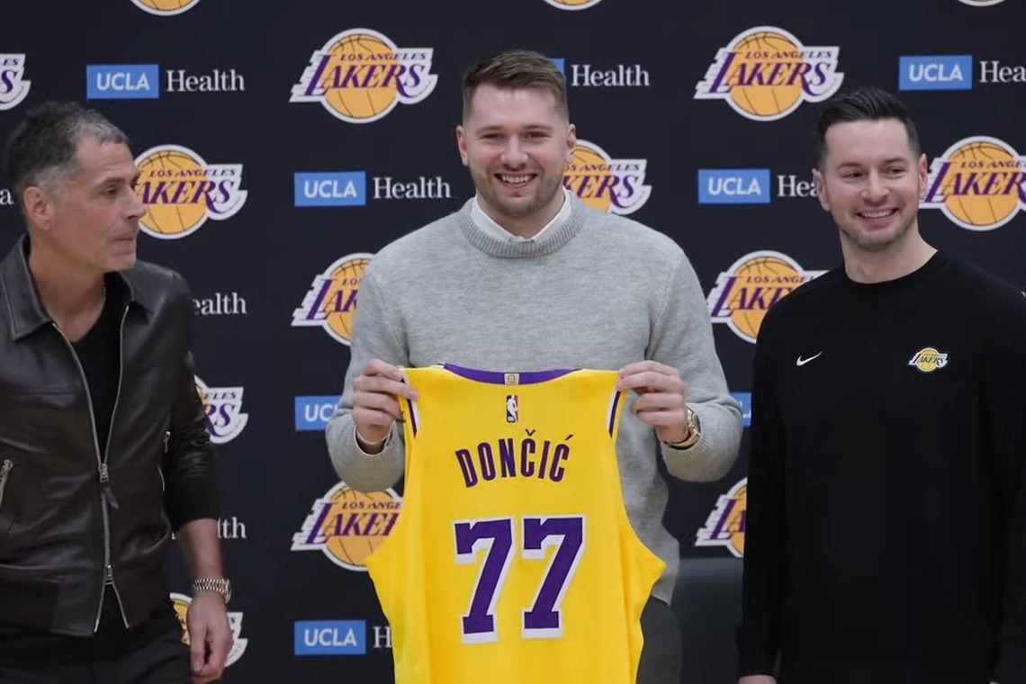 Dončićevi dresi najbolj prodajani v NBA