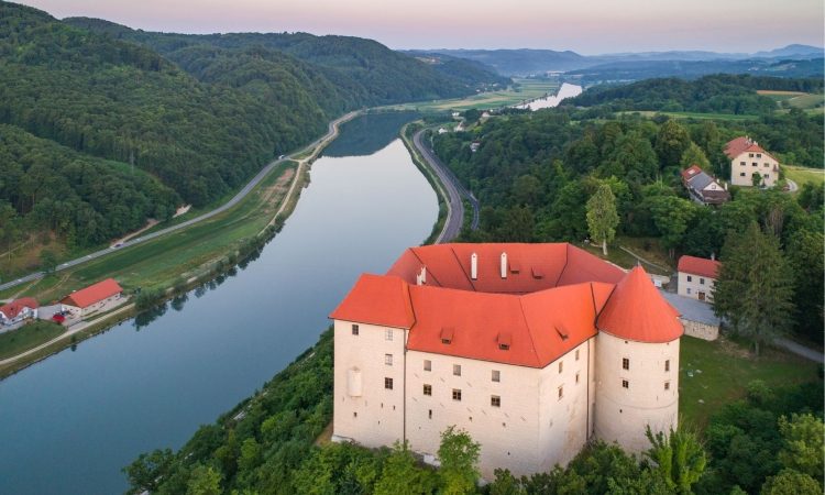 Projekt Grajske sanje bo oživil grad Rajhenburg z evropskimi sredstvi