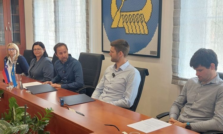 V Ilirski Bistrici začenjajo obširno prenovo in razširitev osnovne šole 