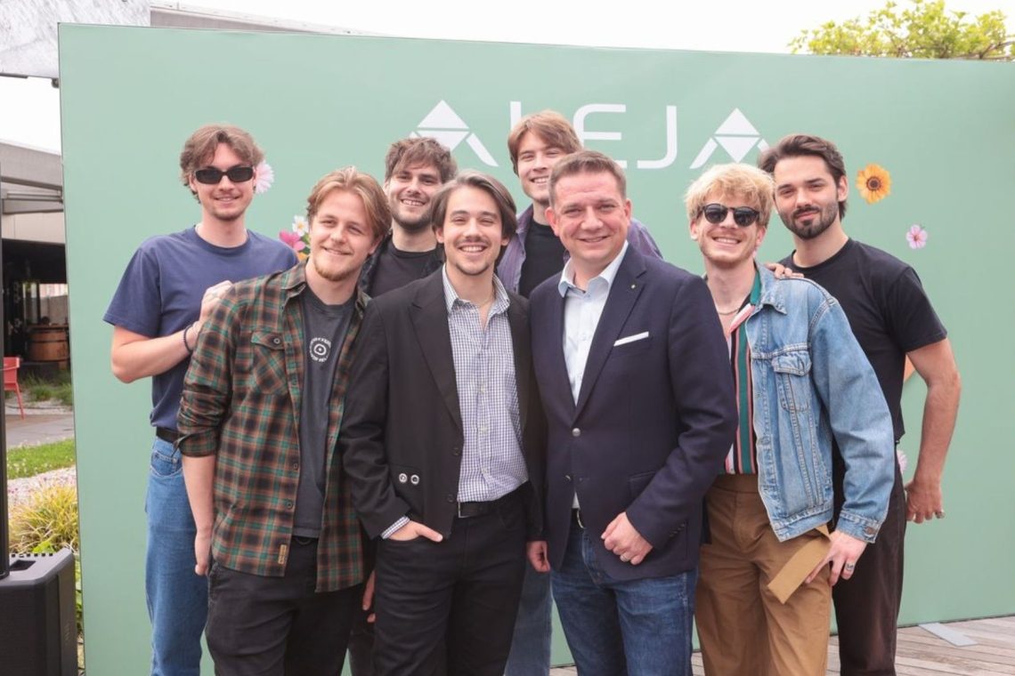 Joker Out bodo podpisovali vinilke in igrali na brezplačnem koncertu