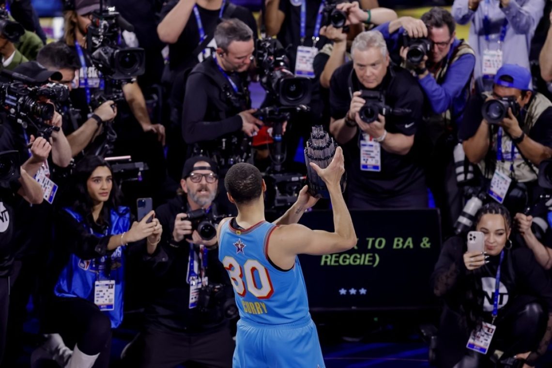 Tekma zvezd lige NBA z novim formatom ZDA proti svetu