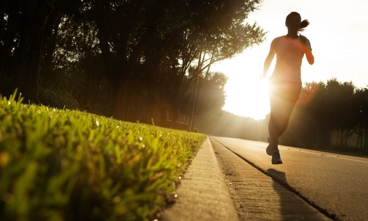 Jutranja vadba prinaša koristi za telo in doslednost