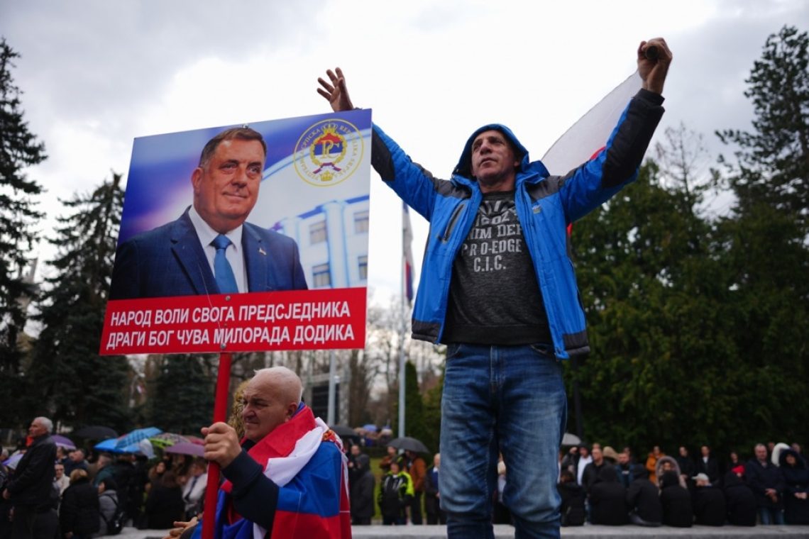 Dodikov kandidat za premierja že vodi pogovore, pravniki opozarjajo na nelegitimnost vlade