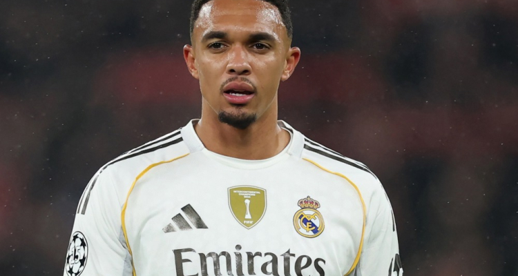 Alexander-Arnold nekaj časa brez nogometa