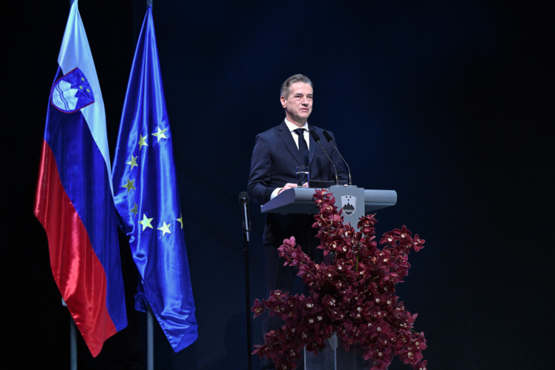 Premier Golob na proslavi: Povezovanje naj bo strategija, ne utopija