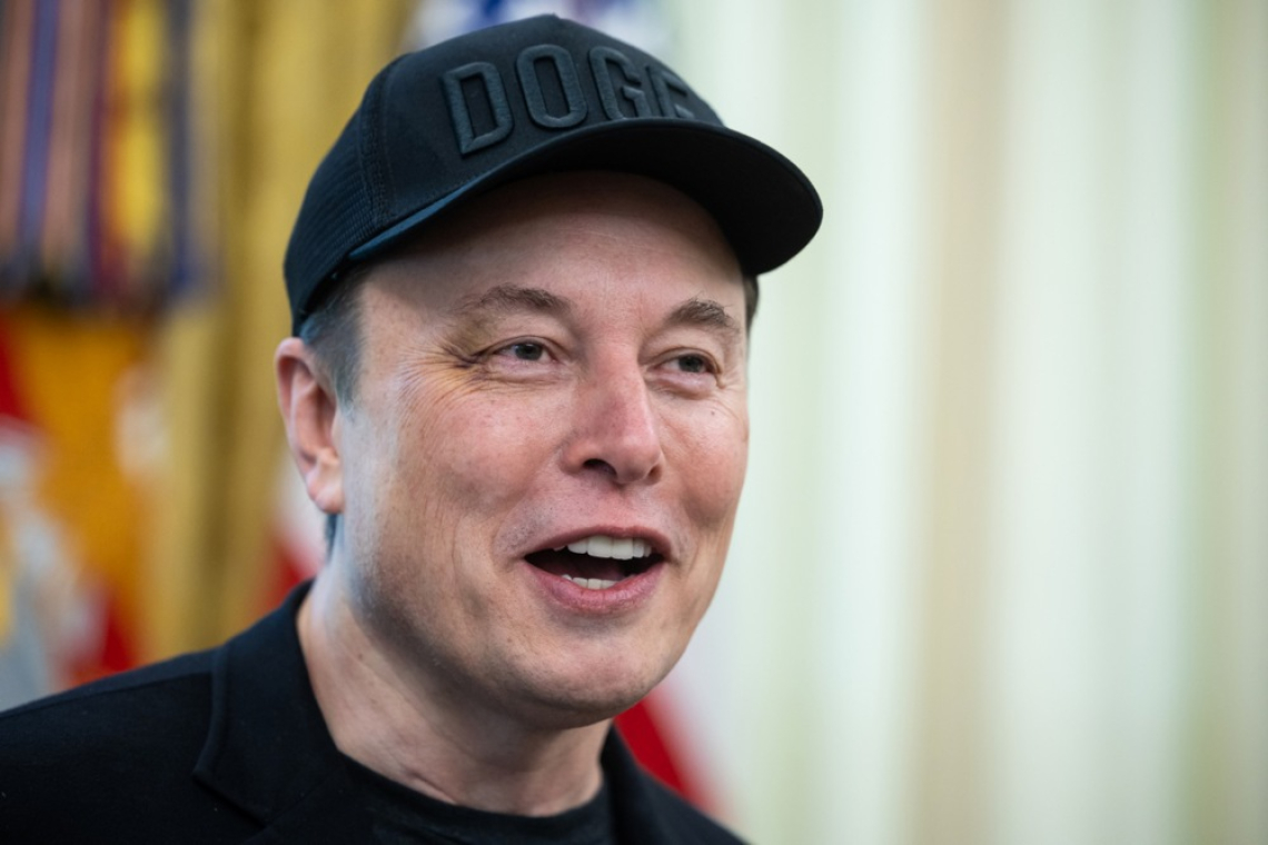 Musk po zavrnitvi Starlinka napoveduje nakup Ryanaira